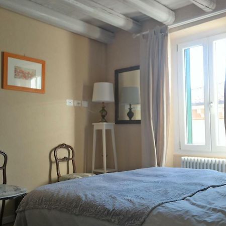 Romantic And Cozy Flat เวโรนา ภายนอก รูปภาพ