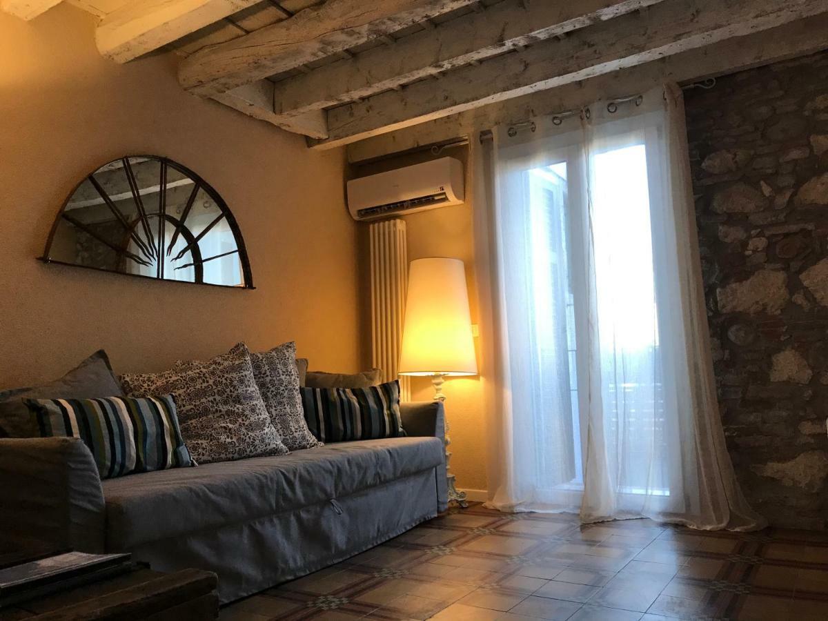 Romantic And Cozy Flat เวโรนา ภายนอก รูปภาพ